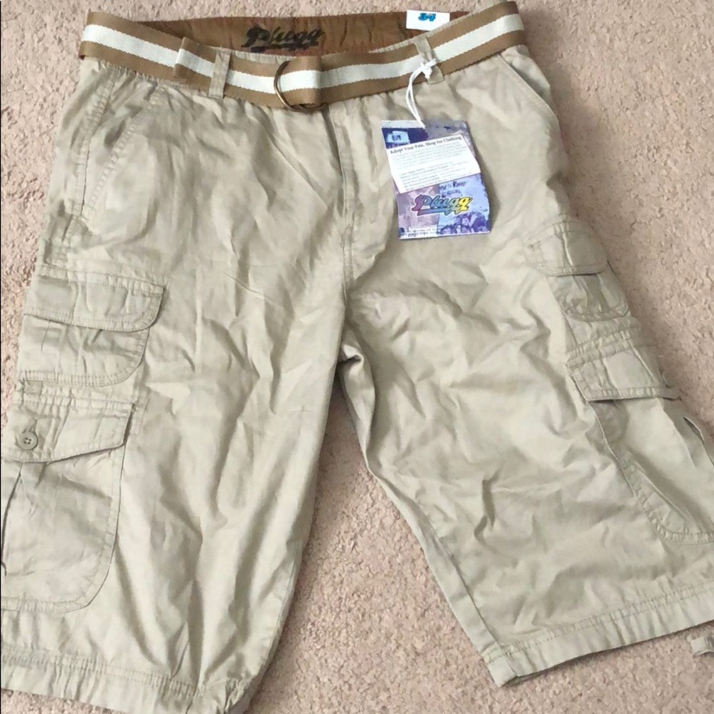 Cargo Shorts over the knee